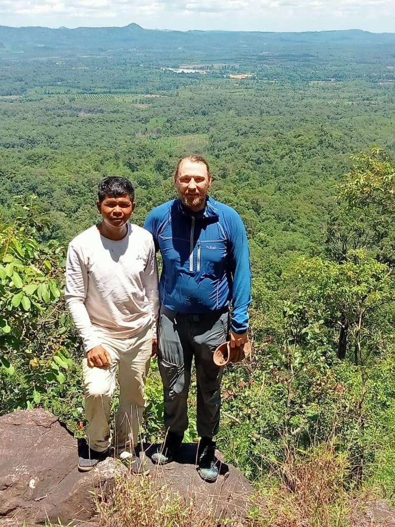 Ratanakiri Farmhouse & Trekking Banlung Exterior photo
